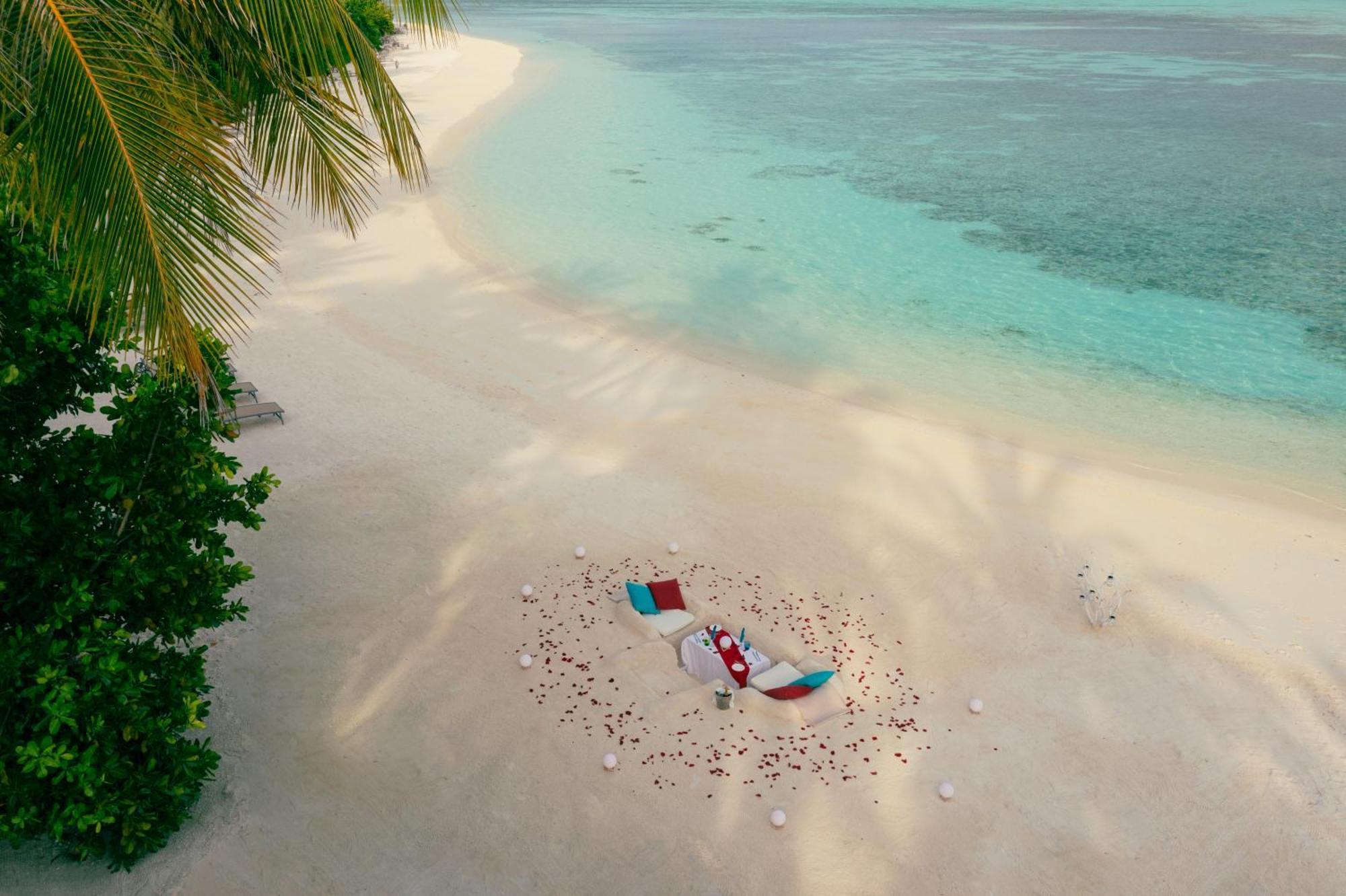ホテル ユー&ミー モルディブ Muravandhoo エクステリア 写真