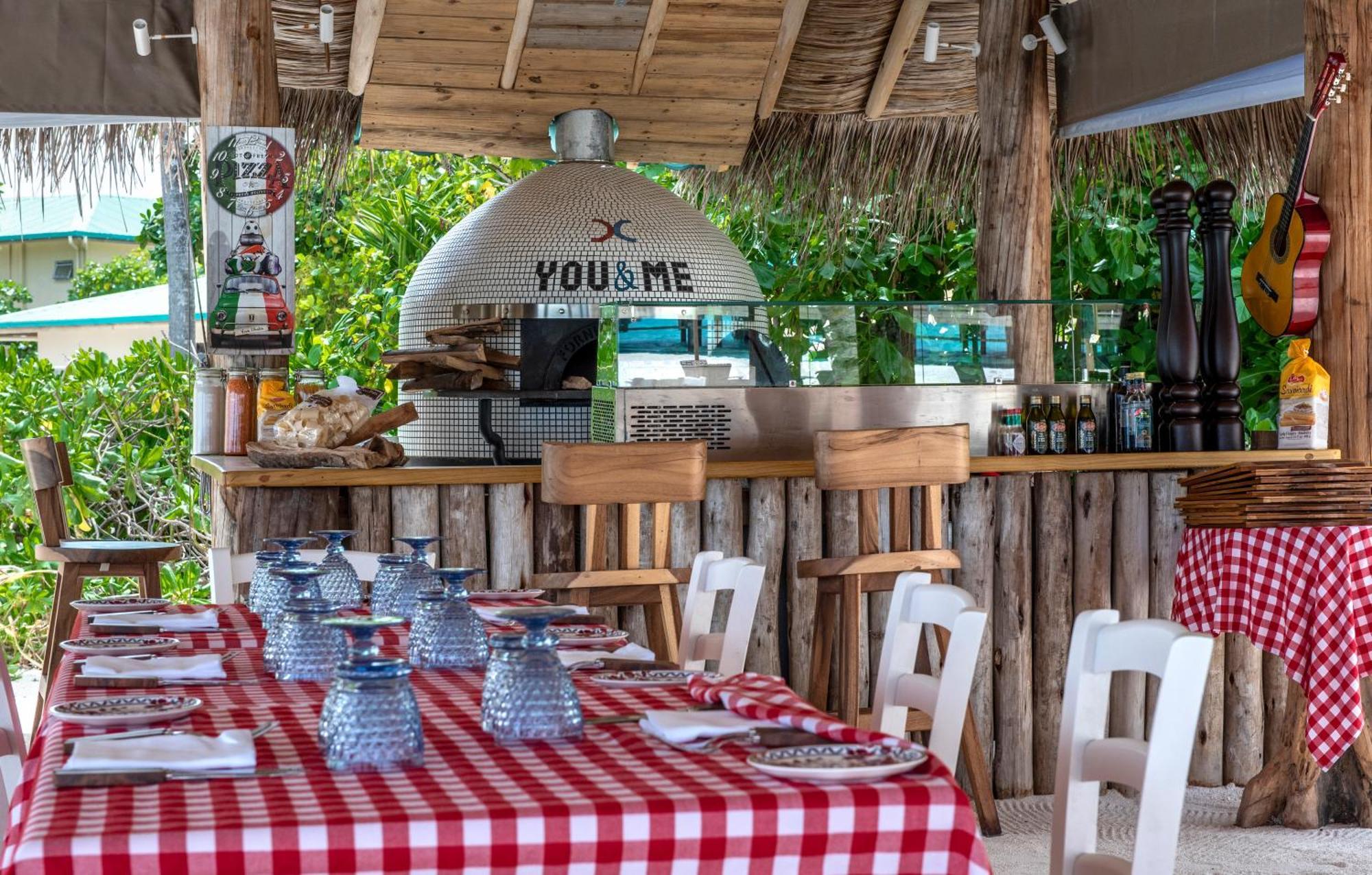 ホテル ユー&ミー モルディブ Muravandhoo エクステリア 写真